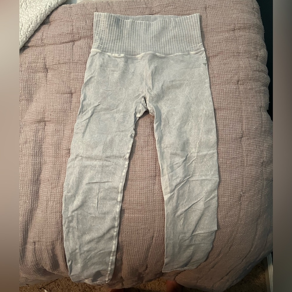 FP Movement Good Karma leggings (ice grey, xs/s)